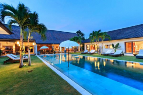 5 Star Villa in Bali, Minutes from the Beach, Bali Villa 2056